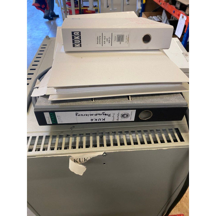 KUKA KR 15 Robot | Complete Set with Controller & Documentation