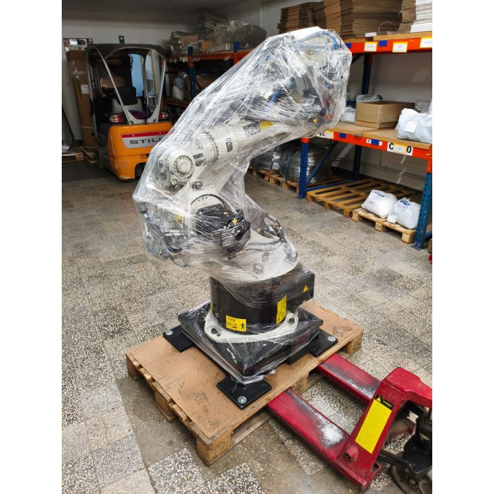 KUKA KR16 Robot | Excellent Condition, KRC2 ED05 Controller